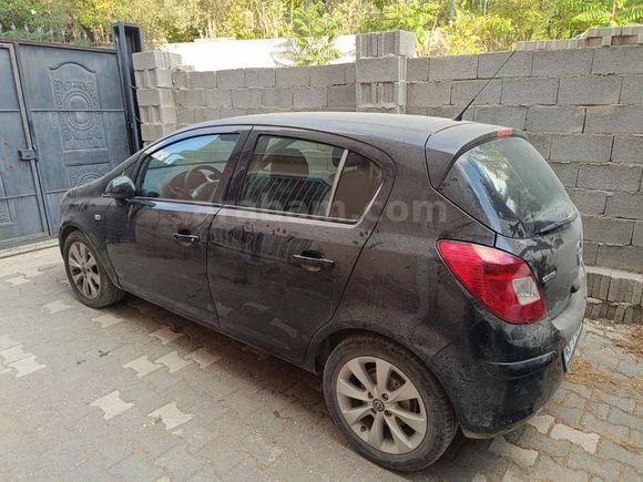Sahibinden Opel Corsa 1.3 CDTI Enjoy 2012 Model  183.500 km Siyah
