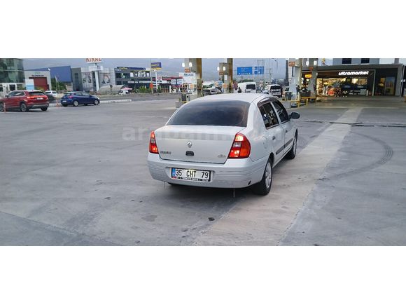 Sahibinden Renault Clio 1.4 RNA 2000 Model