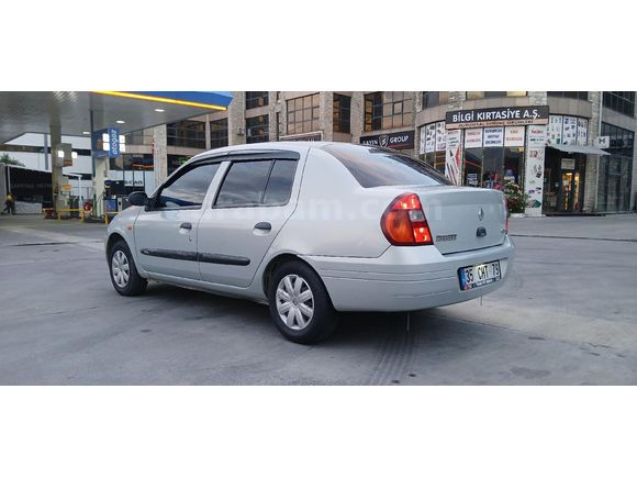 Sahibinden Renault Clio 1.4 RNA 2000 Model