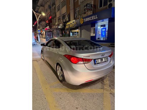 Sahibinden Hyundai Elantra 1.6 D-CVVT Mode Plus 2012 Model
