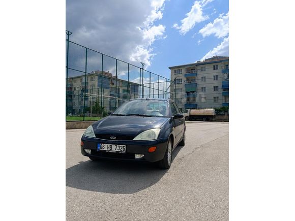 Sahibinden Ford Focus 1.6 Ghia 2001 Model