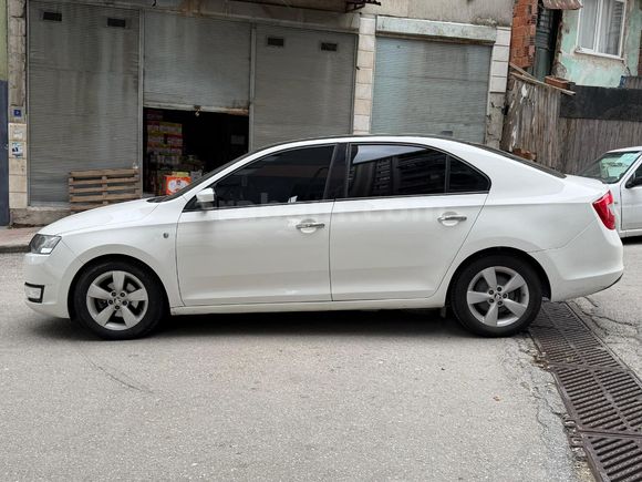 Sahibinden Skoda Rapid 1.2 Ambition 2013 Model  240.000 km Beyaz