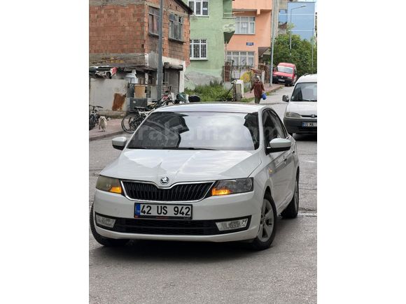 Sahibinden Skoda Rapid 1.2 Ambition 2013 Model  240.000 km Beyaz