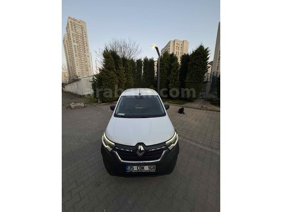 Sahibinden Renault Kangoo 1.5 BlueDCI L2 Equilibre 2024 Model 