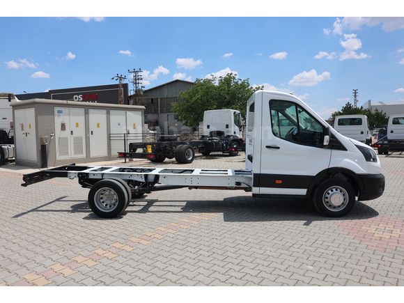 3S BÜYÜKSOYLU'DAN 2023 TRANSIT 350 ED ŞASE KAMYONET 170 Hp