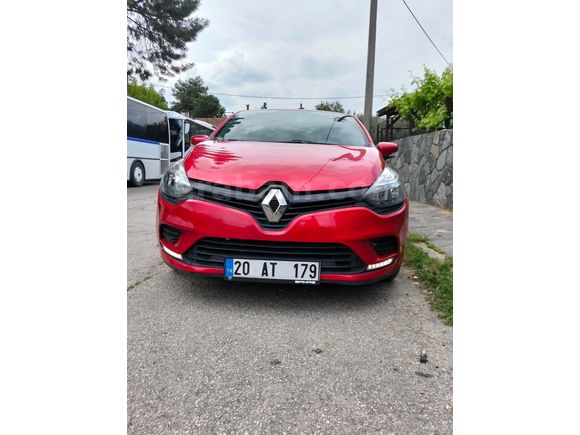 Sahibinden Renault Clio 1.2 Joy 2018 Model  90.000 km Kırmızı