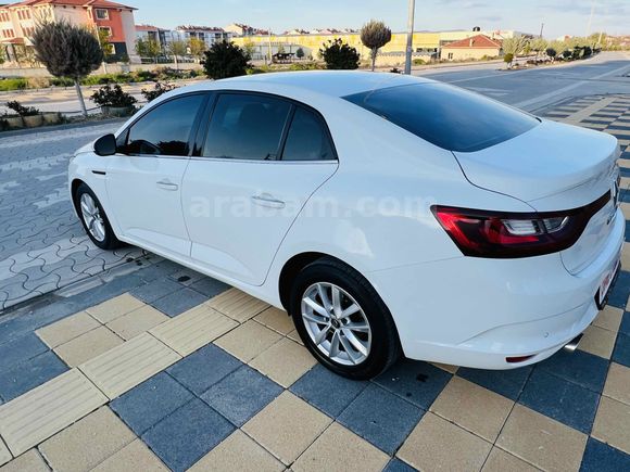 Sahibinden Renault Megane 1.5 Blue DCI Touch 2019 Model 