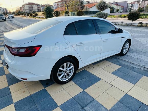 Sahibinden Renault Megane 1.5 Blue DCI Touch 2019 Model 