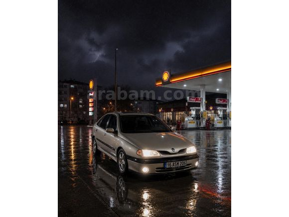 Sahibinden Renault Laguna 2.0 Authentique 2002 Model