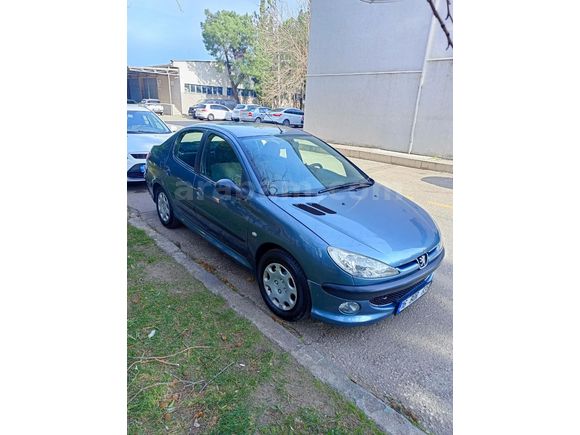 Sahibinden Peugeot 206 1.4 Comfort 2009 Model
