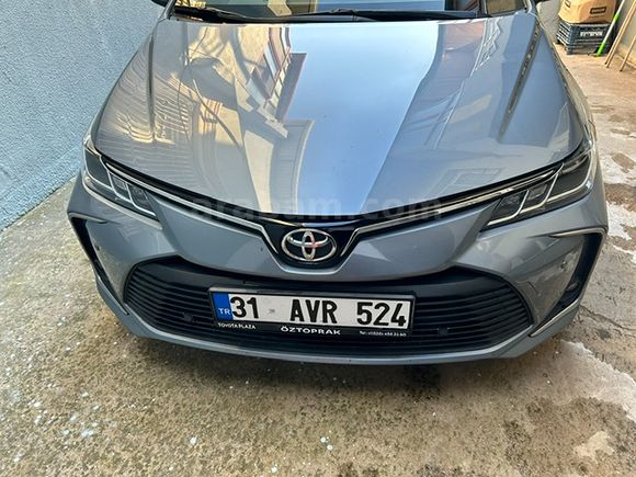 Sahibinden servis bakımlı Toyota Corolla 1.5 Dream 2021 Model 