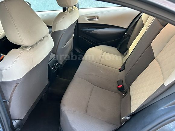 Sahibinden servis bakımlı Toyota Corolla 1.5 Dream 2021 Model 