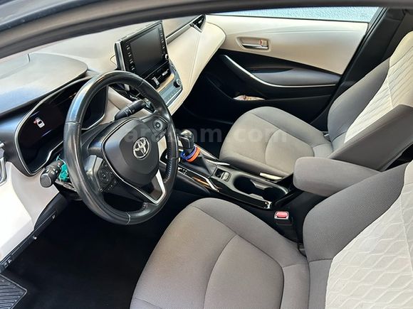 Sahibinden servis bakımlı Toyota Corolla 1.5 Dream 2021 Model 