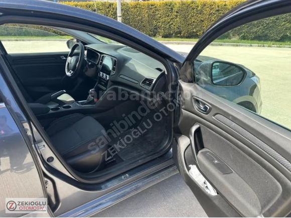 2023 çıkışlı RENAULT Megane 1.5 Touch Diz DEĞİŞENSİZ BOYASIZ