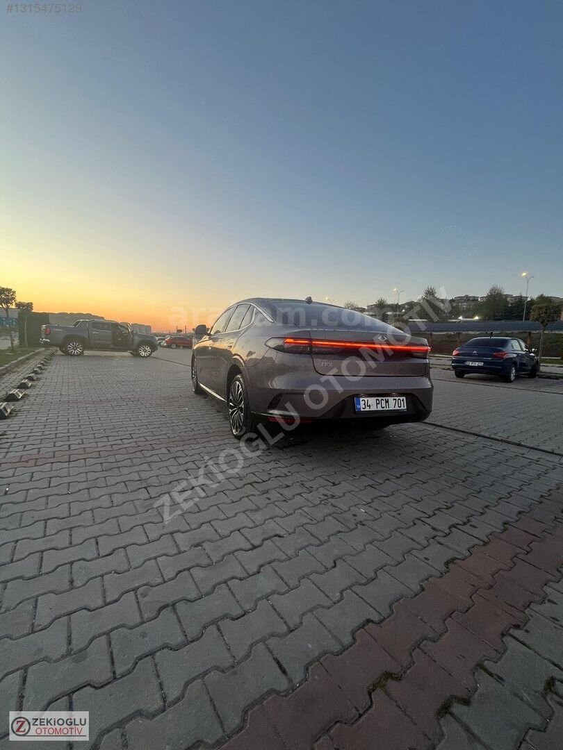 Galeriden TOGG T10F V2 Uzun Menzil 2025 Model İstanbul 15.000 km Gri 5