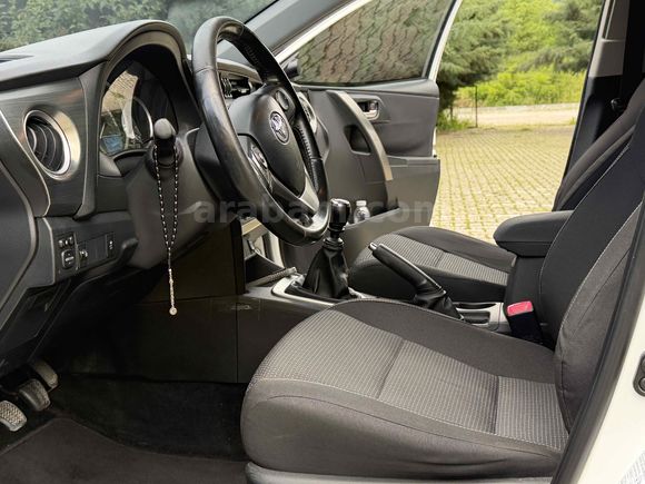 Galeriden Toyota Auris 1.4 D-4D Active Skypack 2013 Model Tokat
