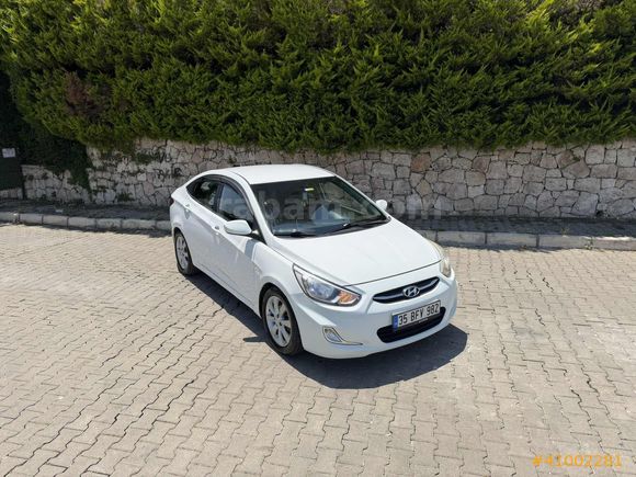 HYUNDAI ACCENT BLUE 1.6 CRDİ MODE PLUS OTOMATİK DEĞİŞENSİZ