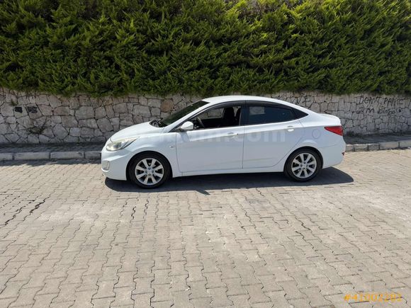 HYUNDAI ACCENT BLUE 1.6 CRDİ MODE PLUS OTOMATİK DEĞİŞENSİZ