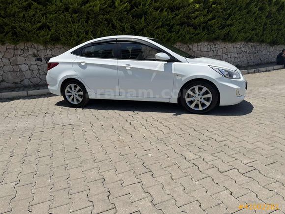HYUNDAI ACCENT BLUE 1.6 CRDİ MODE PLUS OTOMATİK DEĞİŞENSİZ