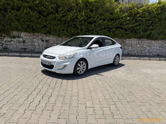 HYUNDAI ACCENT BLUE 1.6 CRDİ MODE PLUS OTOMATİK DEĞİŞENSİZ