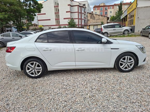 Sahibinden Renault Megane 1.6 Joy 2018 Model 