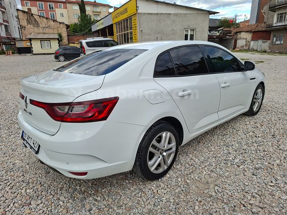 Sahibinden Renault Megane 1.6 Joy 2018 Model 
