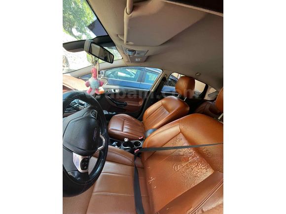 Sahibinden Ford Fiesta 1.6 Titanium 2013 Model 