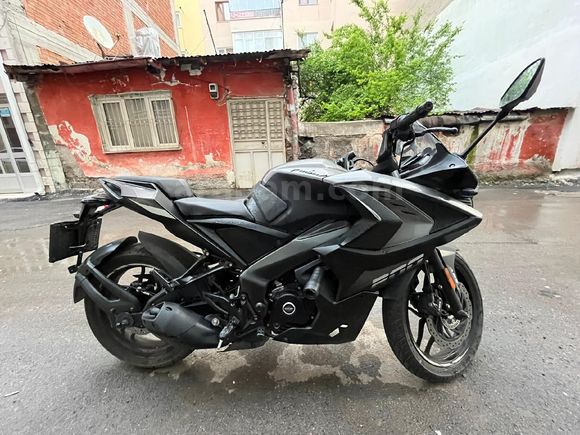 Sahibinden temiz Bajaj Pulsar 200 RS