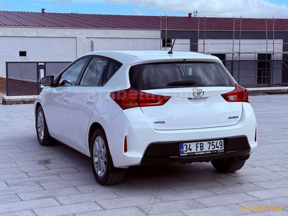 2013 AURİS 1.4 D 4D **HATASIZ ** OTOMATİK ** 144 BİN KM **