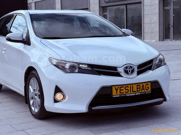 2013 AURİS 1.4 D 4D **HATASIZ ** OTOMATİK ** 144 BİN KM **