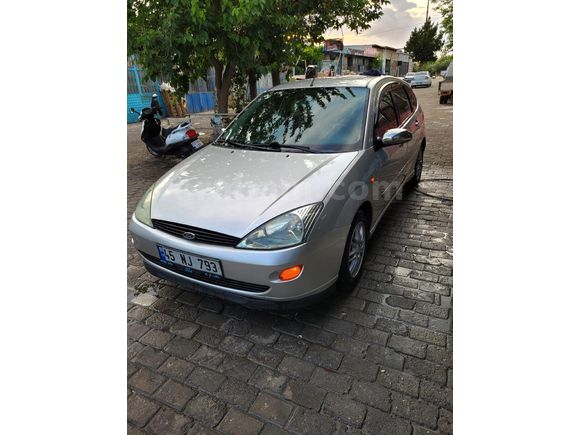 Focus 1 ghia gri