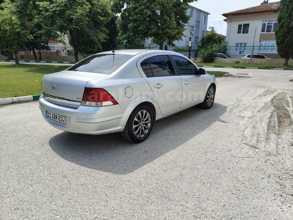 Sahibinden Opel Astra 1.3 CDTI  Enjoy 2011 Model  3. sahibiyim