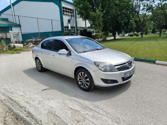 Sahibinden Opel Astra 1.3 CDTI  Enjoy 2011 Model  3. sahibiyim