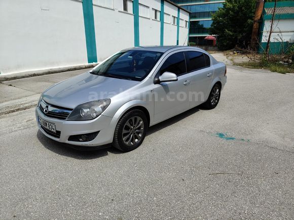 Sahibinden Opel Astra 1.3 CDTI  Enjoy 2011 Model  3. sahibiyim
