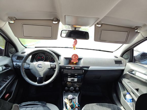 Sahibinden Opel Astra 1.3 CDTI  Enjoy 2011 Model  3. sahibiyim