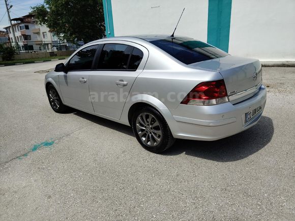 Sahibinden Opel Astra 1.3 CDTI  Enjoy 2011 Model  3. sahibiyim