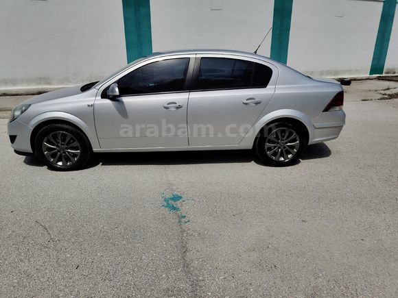 Sahibinden Opel Astra 1.3 CDTI  Enjoy 2011 Model  3. sahibiyim