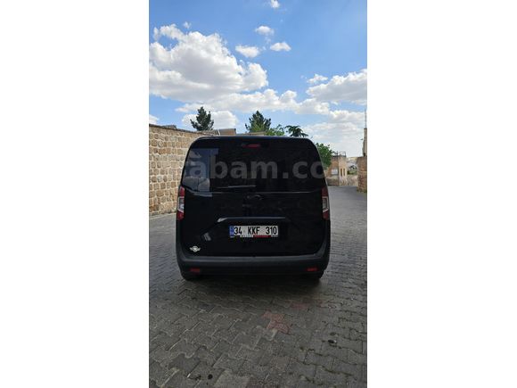 Sahibinden Ford Tourneo Courier 1.5 EcoBlue Titanium 2024 Model