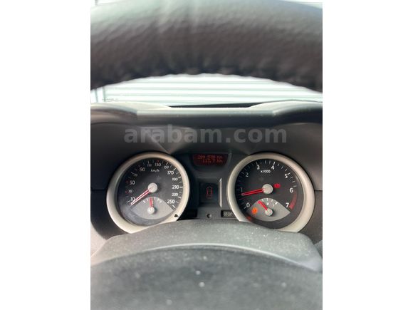 Sahibinden Renault Megane 1.6 Dynamique 2004 Model
