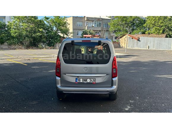 Sahibinden Opel Combo 1.5 CDTI Ultimate 2024 Model  17.000 km Gri