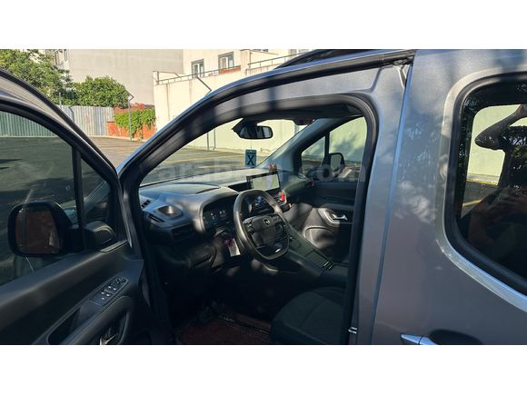 Sahibinden Opel Combo 1.5 CDTI Ultimate 2024 Model  17.000 km Gri