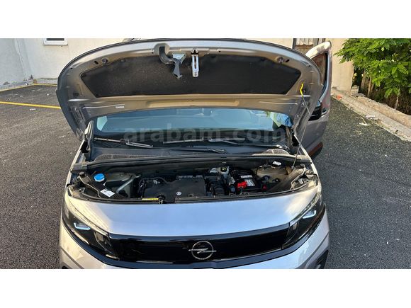 Sahibinden Opel Combo 1.5 CDTI Ultimate 2024 Model  17.000 km Gri