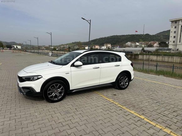 2021 CROSS URBAN