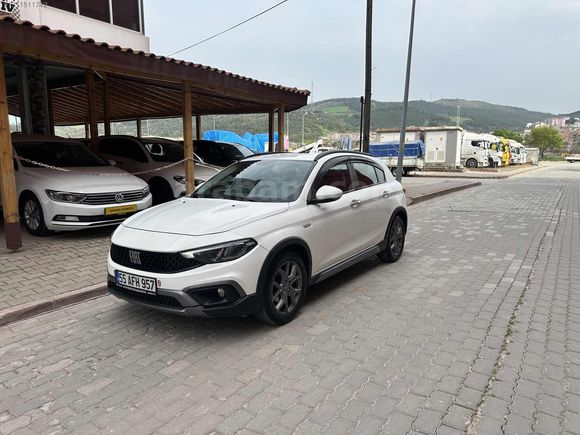 2021 CROSS URBAN