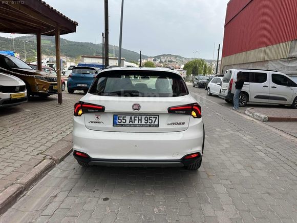 2021 CROSS URBAN
