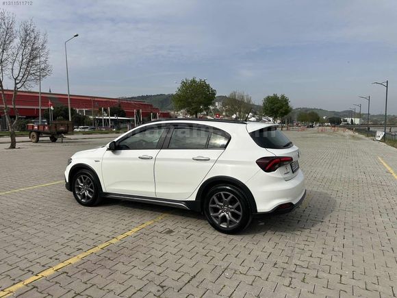 2021 CROSS URBAN