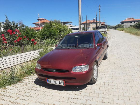Sahibinden Ford Escort 1.6 CLX 1996 Model