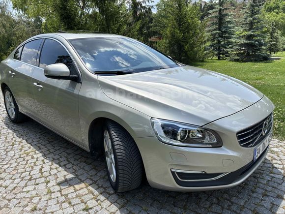 Volvo S60 1.5 T3 Advance 2018 Geatronik 6 ileri Otomatik- Sunroof- Yagmur ve Far Sensörü