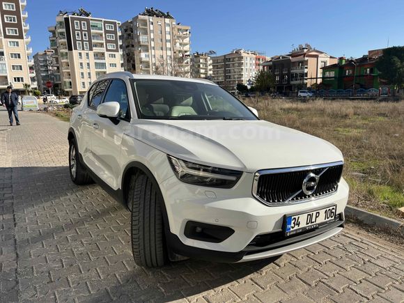 Sahibinden Volvo XC40 1.5 T3 Momentum 2020 Model 