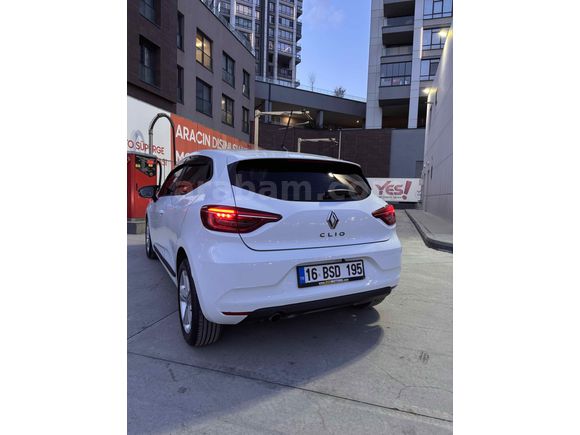 Sahibinden Renault Clio 1.0 SCe Joy 2022 Model 